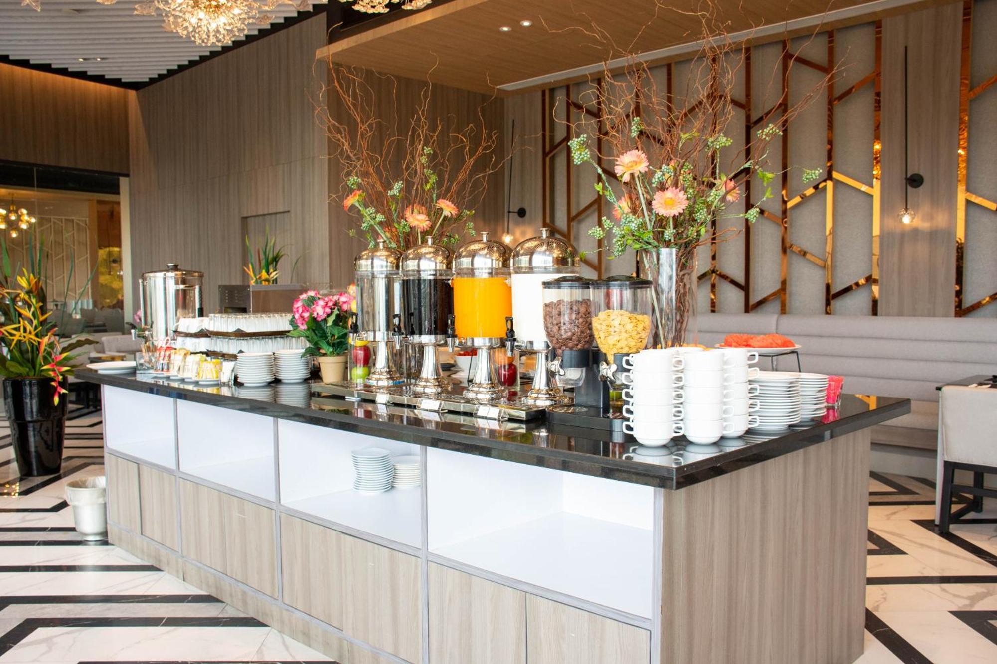 Chor Cher The Luxury Green Hotel - Sha Extra Plus Bang Bo Bagian luar foto