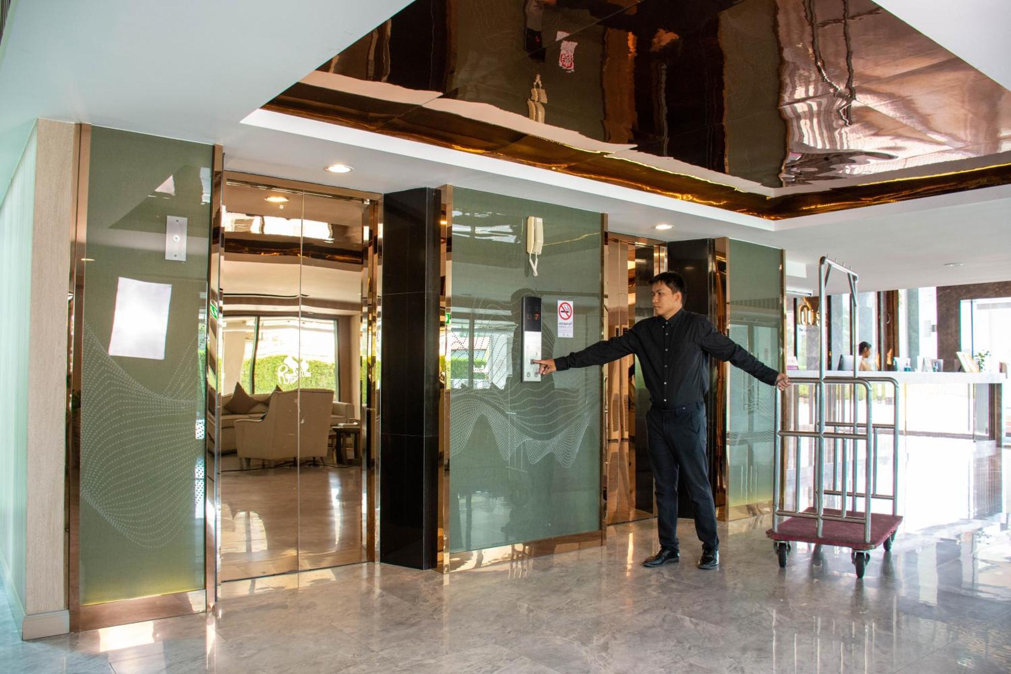 Chor Cher The Luxury Green Hotel - Sha Extra Plus Bang Bo Bagian luar foto